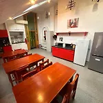 25 Hours Hostel